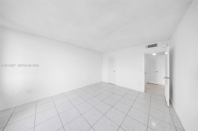 1865 79th St Cswy 14D, North Bay Village, FL 33141
