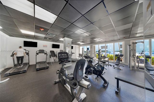 1865 79th St Cswy 14D, North Bay Village, FL 33141