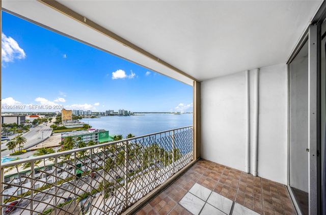 1865 79th St Cswy 14D, North Bay Village, FL 33141