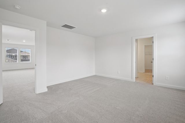 2373 Woodmeadow Dr, Clarksville, TN 37043