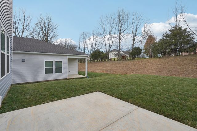 2373 Woodmeadow Dr, Clarksville, TN 37043