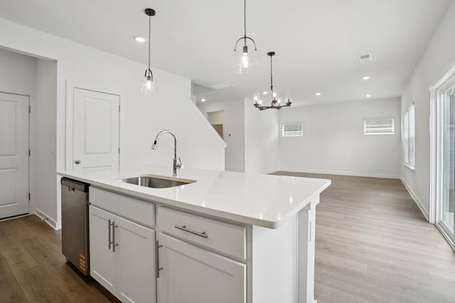 2373 Woodmeadow Dr, Clarksville, TN 37043