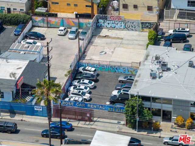 5725 Melrose Avenue, Los Angeles, CA 90038