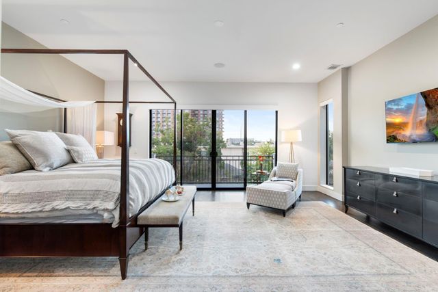 205 Portland Street, Houston, TX 77006