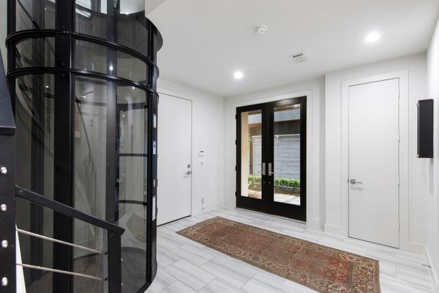 205 Portland Street, Houston, TX 77006