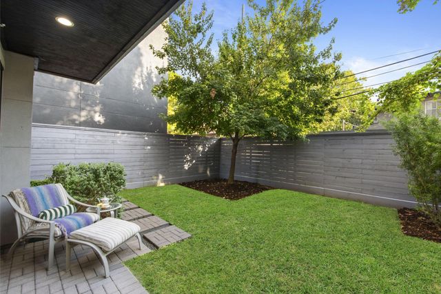 205 Portland Street, Houston, TX 77006