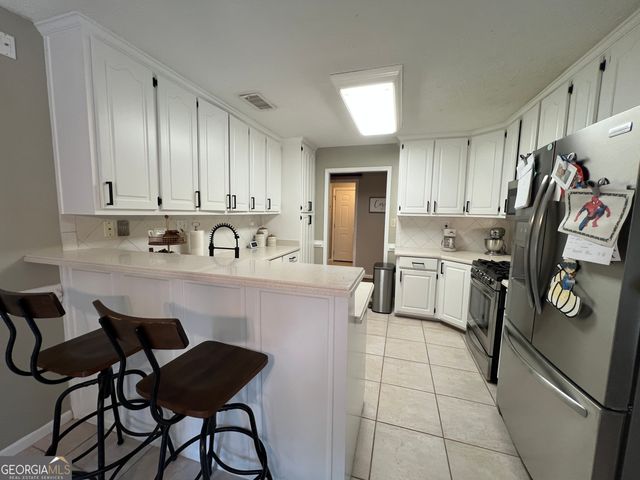 610 Youngs Mill Road, Lagrange, GA 30241