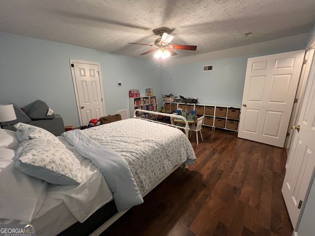 610 Youngs Mill Road, Lagrange, GA 30241