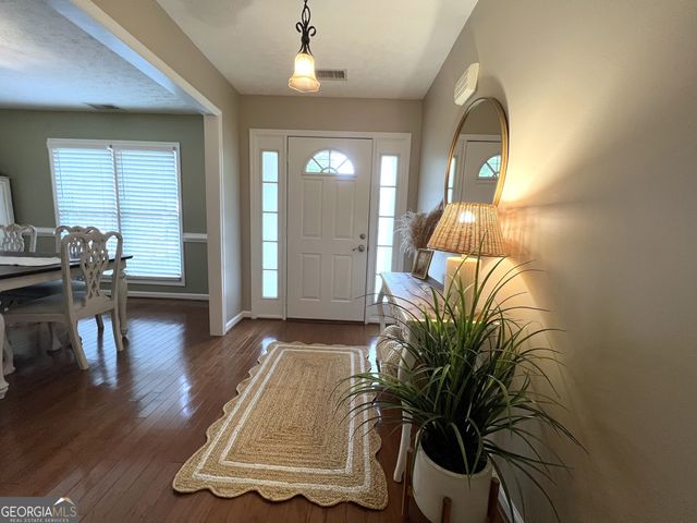610 Youngs Mill Road, Lagrange, GA 30241