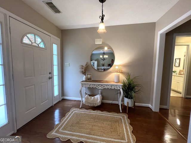 610 Youngs Mill Road, Lagrange, GA 30241