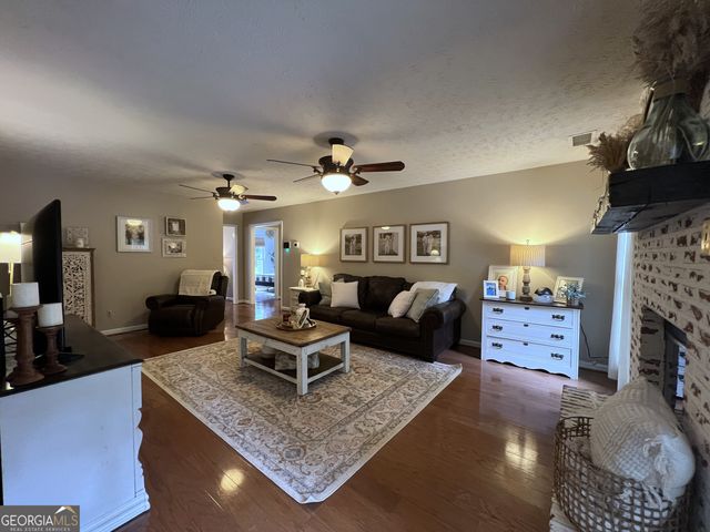 610 Youngs Mill Road, Lagrange, GA 30241