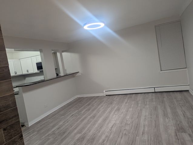 7306 N Winchester Avenue 505, Chicago, IL 60626