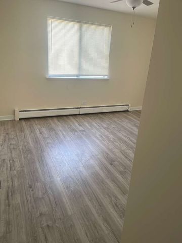 7306 N Winchester Avenue 505, Chicago, IL 60626