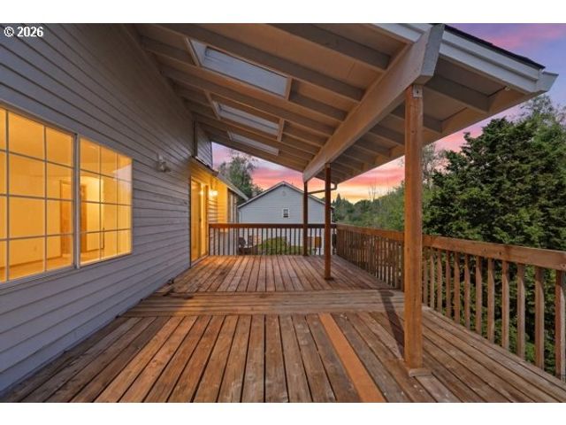 1629 Se ELLIOTT Ave, Gresham, OR 97080