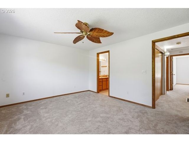 1629 Se ELLIOTT Ave, Gresham, OR 97080