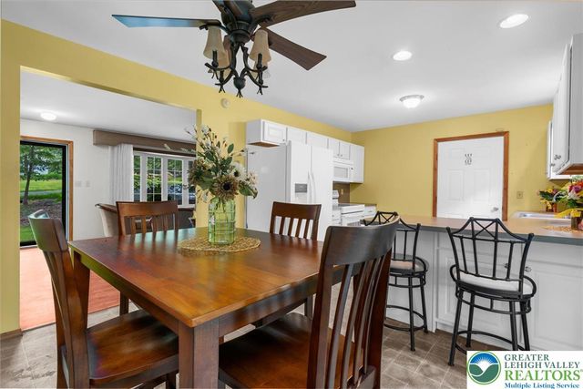 124 Timber Hill Road, Paradise Twp, PA 18332