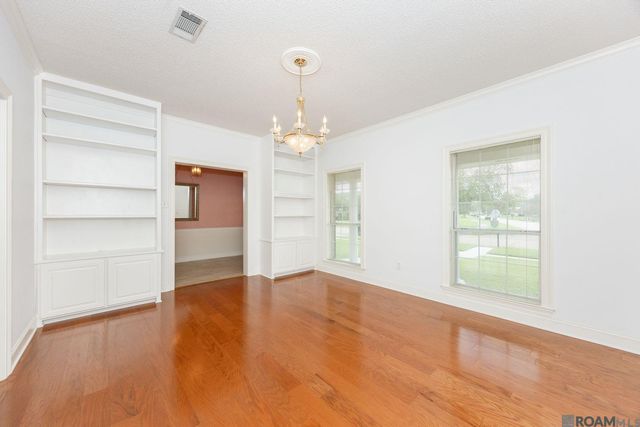 12462 Newcastle Ave, Baton Rouge, LA 70816