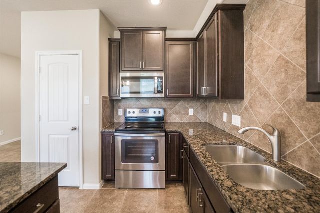 16020 Fountainview 21, Montgomery, TX 77356