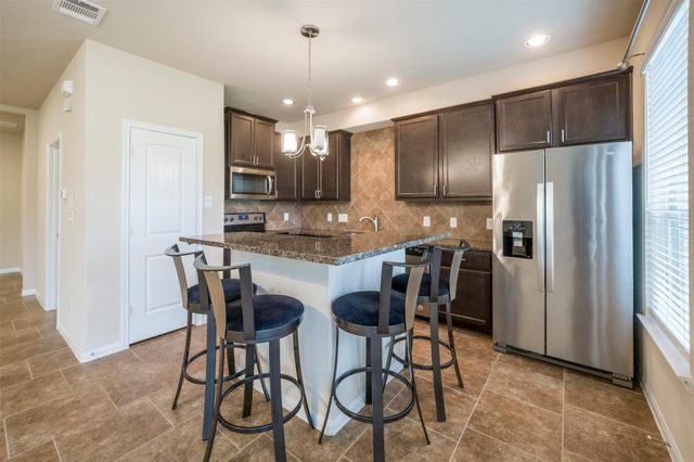 16020 Fountainview 21, Montgomery, TX 77356