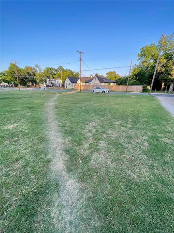 1713 Cooper Street, Dallas, TX 75215