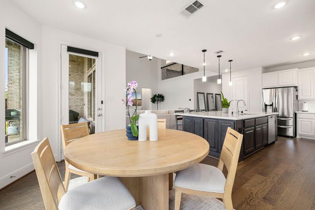 11806 Creekside Shore Circle, Cypress, TX 77433