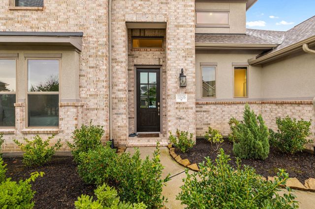 11806 Creekside Shore Circle, Cypress, TX 77433