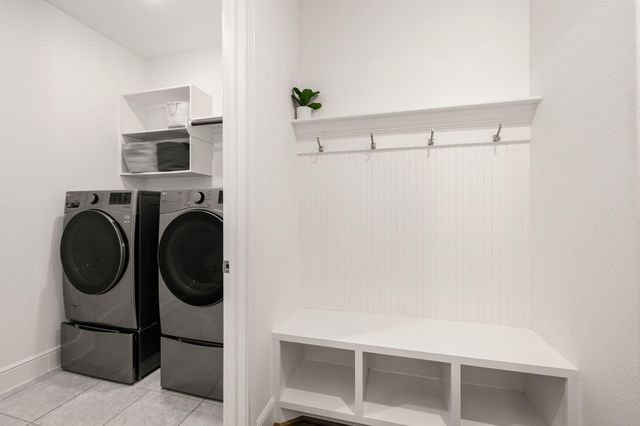 11806 Creekside Shore Circle, Cypress, TX 77433