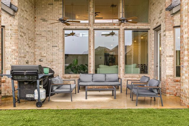 11806 Creekside Shore Circle, Cypress, TX 77433