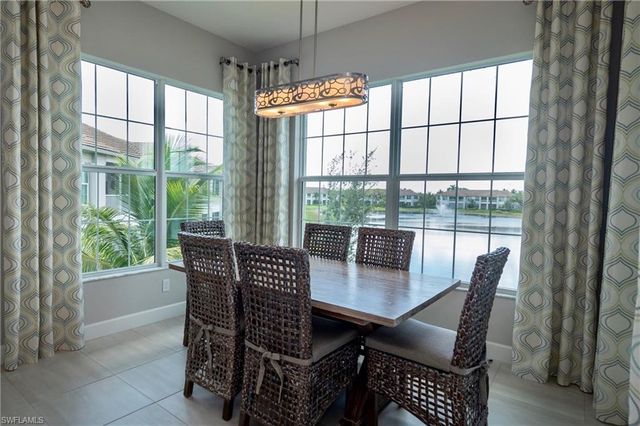 8008 Signature Club Cir, Naples, FL 34113