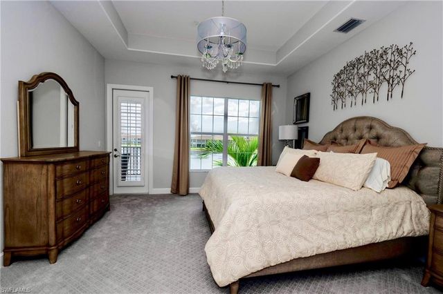 8008 Signature Club Cir, Naples, FL 34113