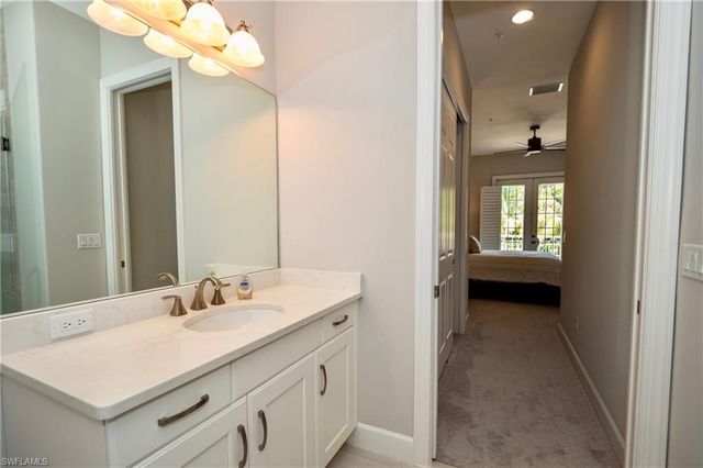 8008 Signature Club Cir, Naples, FL 34113