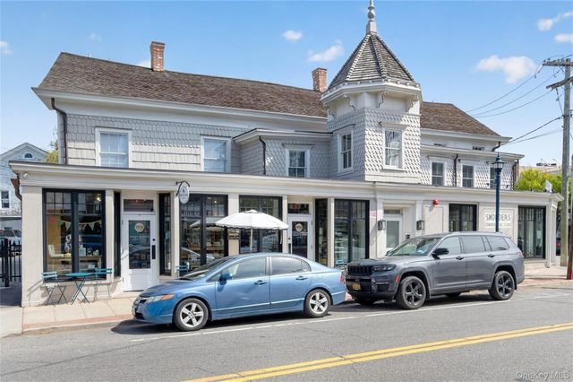 108 South Street E, Oyster Bay, NY 11771