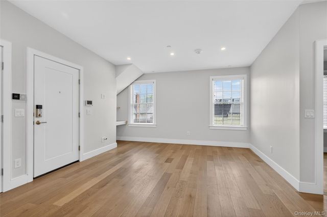 108 South Street E, Oyster Bay, NY 11771