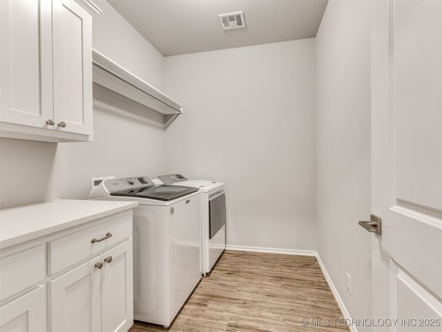 7809 S Redbud Avenue, Broken Arrow, OK 74011