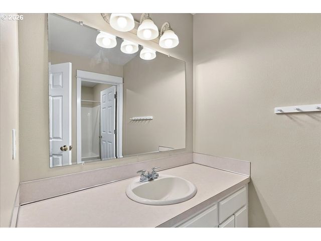 620 KIMBERLY Ct, Molalla, OR 97038