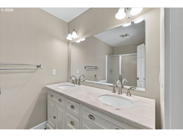 620 KIMBERLY Ct, Molalla, OR 97038