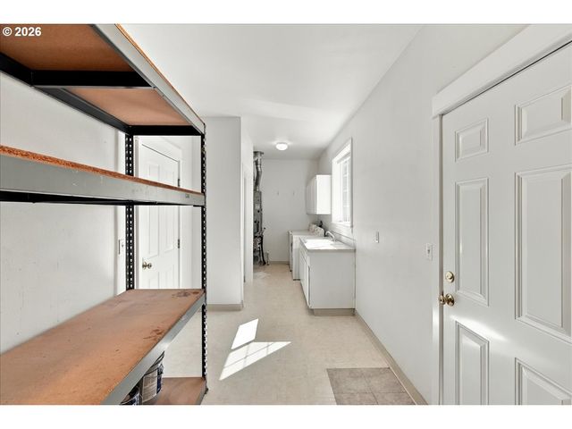 620 KIMBERLY Ct, Molalla, OR 97038