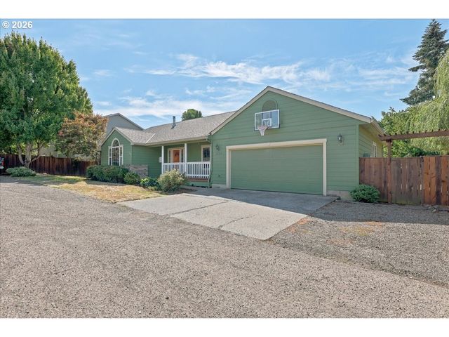620 KIMBERLY Ct, Molalla, OR 97038