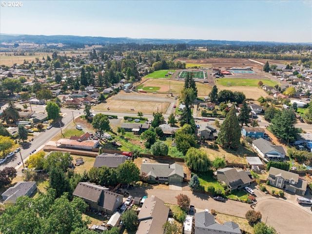 620 KIMBERLY Ct, Molalla, OR 97038