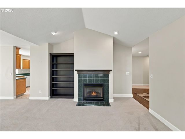 620 KIMBERLY Ct, Molalla, OR 97038