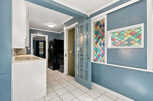 1858 E Grand Street, Springfield, MO 65804