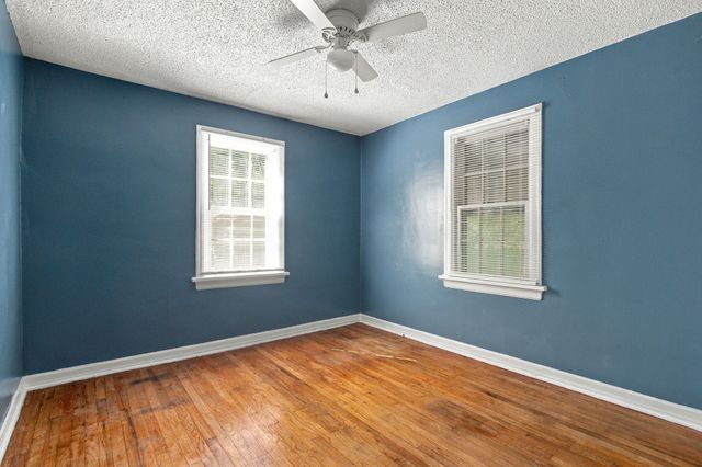 1858 E Grand Street, Springfield, MO 65804