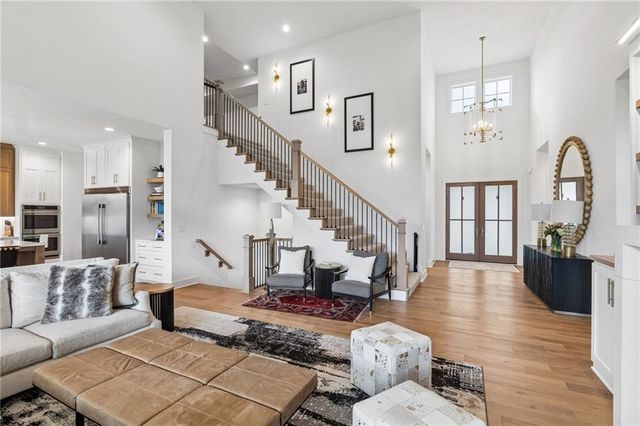 10711 W 173rd Terrace, Overland Park, KS 66221