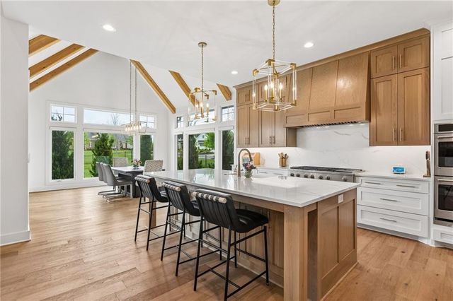 10711 W 173rd Terrace, Overland Park, KS 66221