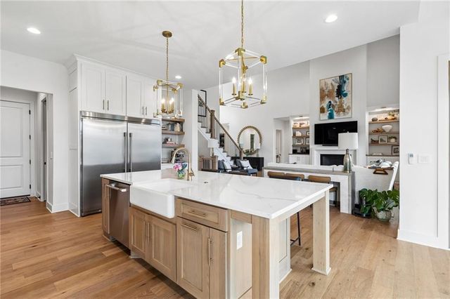 10711 W 173rd Terrace, Overland Park, KS 66221
