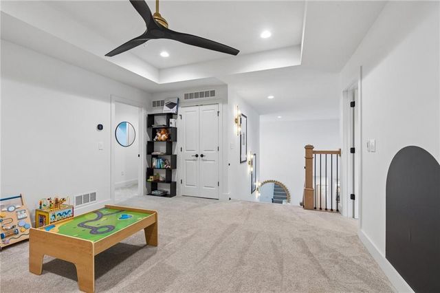 10711 W 173rd Terrace, Overland Park, KS 66221