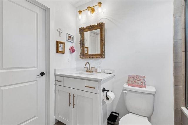 10711 W 173rd Terrace, Overland Park, KS 66221