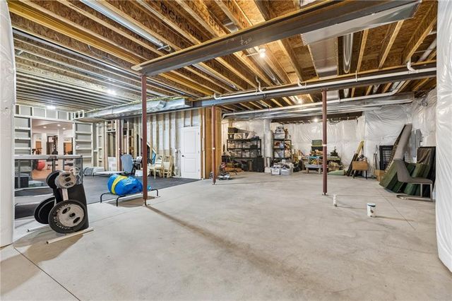 10711 W 173rd Terrace, Overland Park, KS 66221