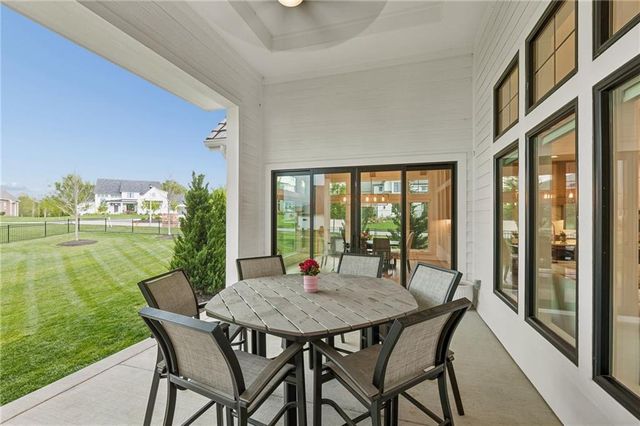 10711 W 173rd Terrace, Overland Park, KS 66221