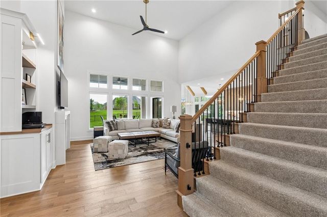 10711 W 173rd Terrace, Overland Park, KS 66221
